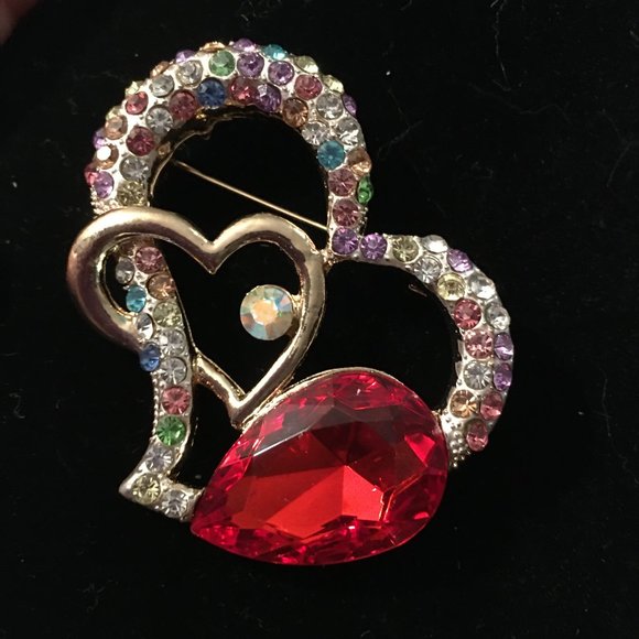 Large Rhinestone Heart Cluster Brooch - NEW  Drawer 6 - Picture 3 of 8
